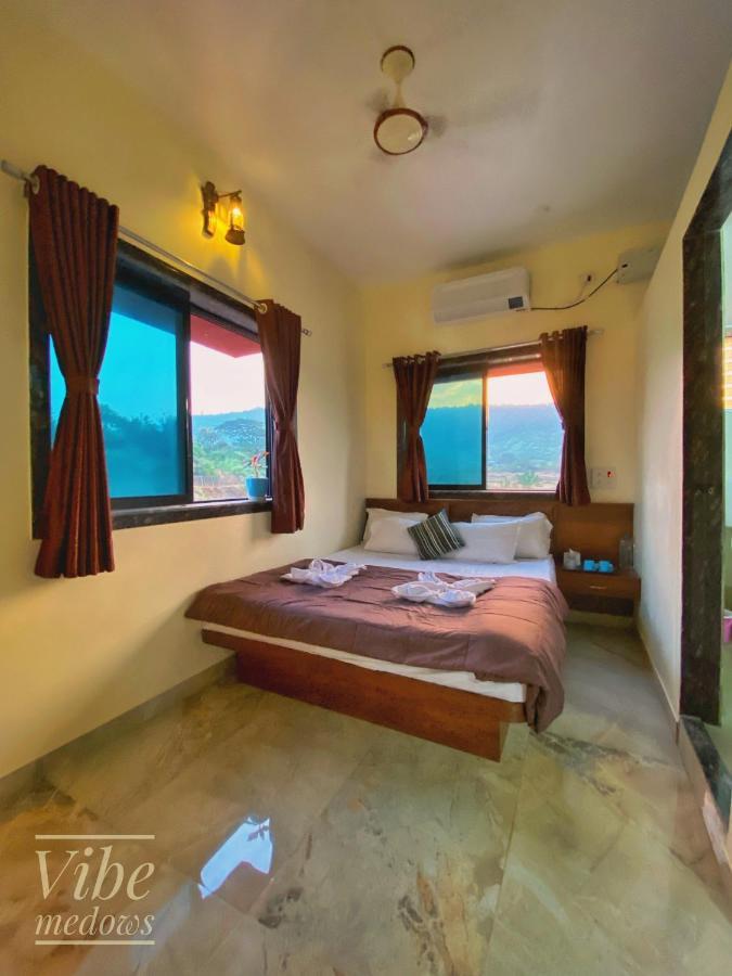 Vibe Meadows Villa With Private Swimming Pool Near Kashid Beach Екстериор снимка