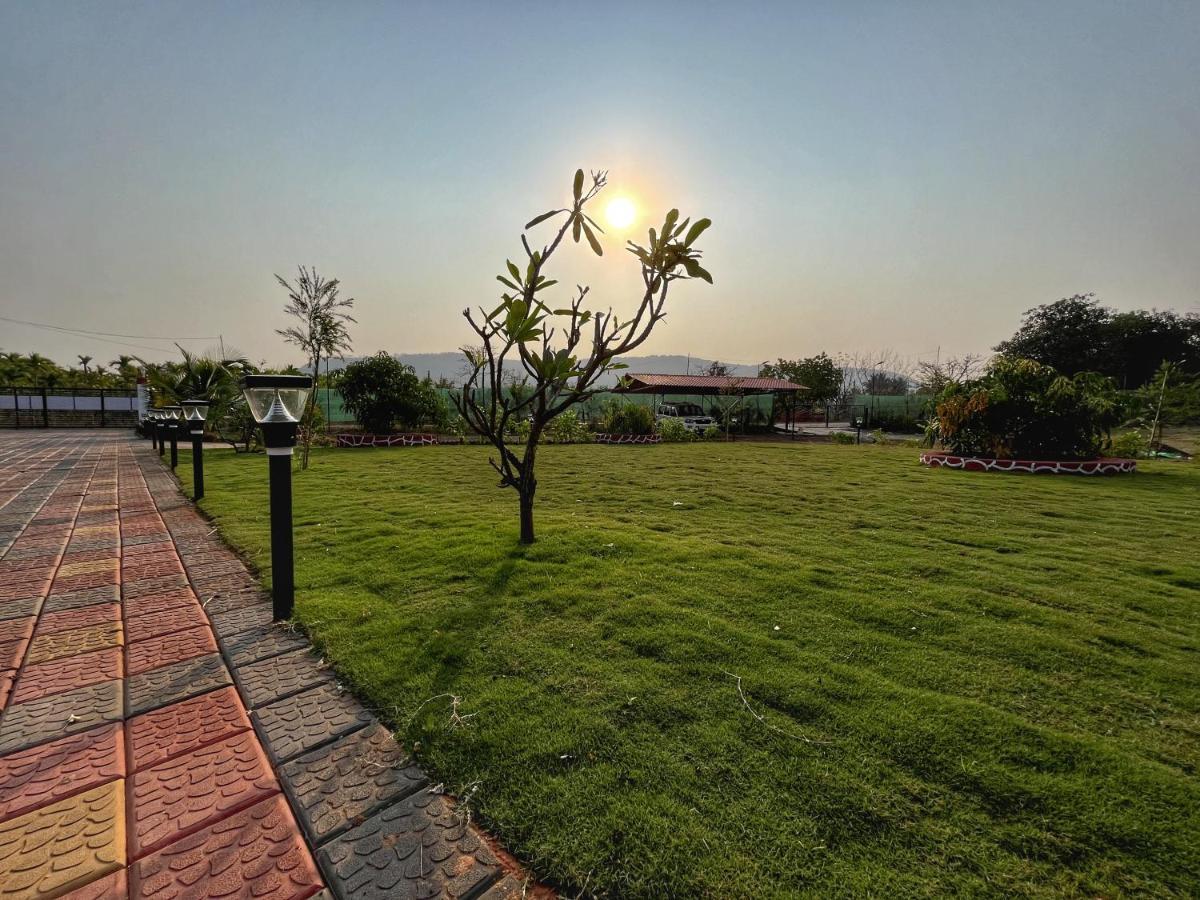 Vibe Meadows Villa With Private Swimming Pool Near Kashid Beach Екстериор снимка
